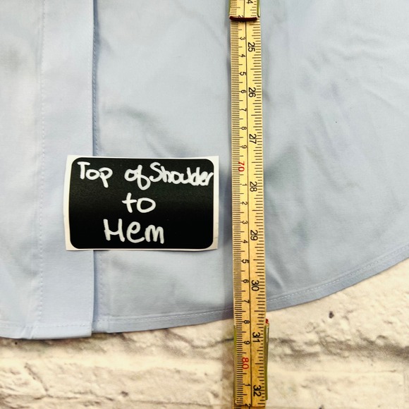 Chicos Embroidered Shirt Blouse Light Blue No Iron Size 1 Large Tunic Pockets - Picture 9 of 11
